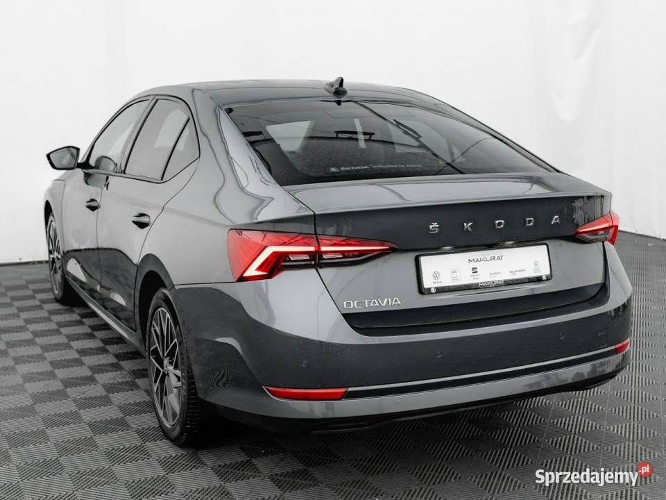 koda Octavia 15 TSI Ambition Czpark Podgrzf czujnik parkowania Pępowo sprzedam