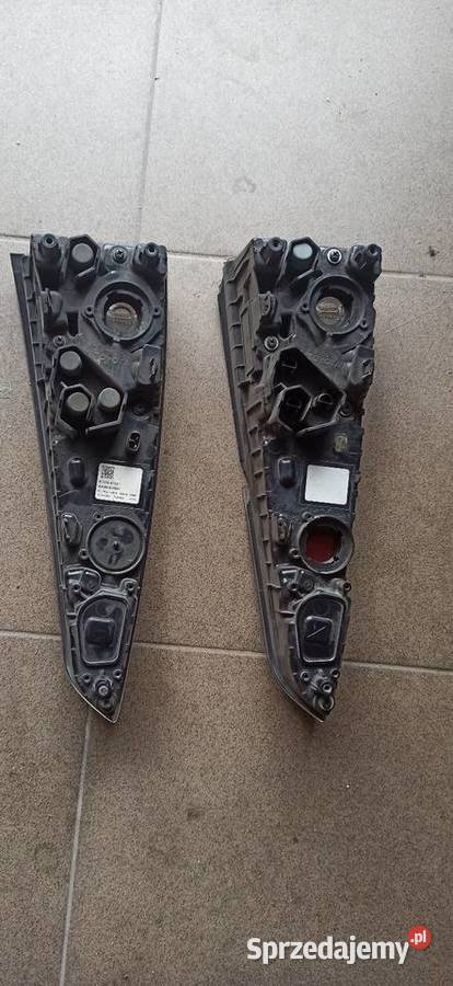 Lampa Toyota Prius P4 Otwock