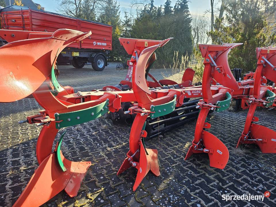 Pług obracalny 4 skibowy Człuchów sprzedam