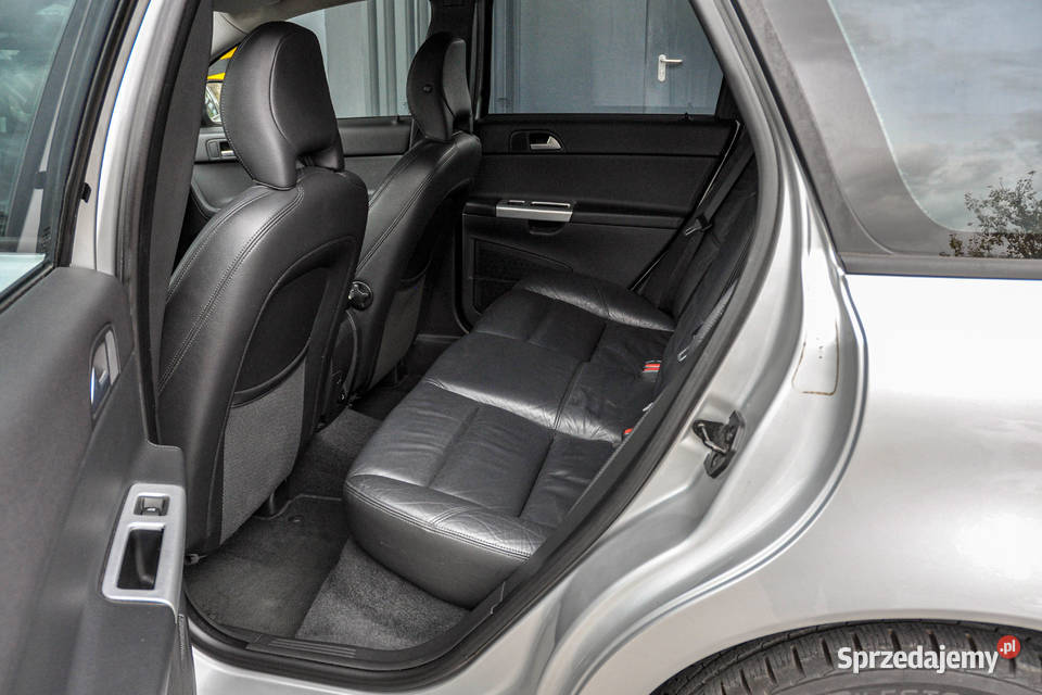 Volvo V50 Lift 20092010 r Skóry Bezwypadkowy