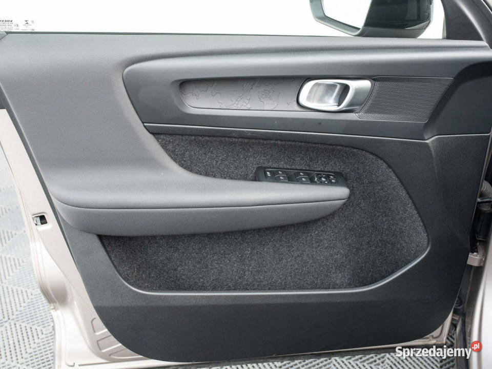 Volvo XC 40 GD3E03973kWh P6 Recharge Plus Pępowo sprzedam