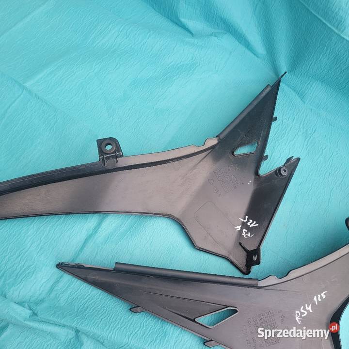 Aprilia RS4 TUONO 125 carbon wypełnienie bok Części i akcesoria motocyklowe Nowy Tomyśl