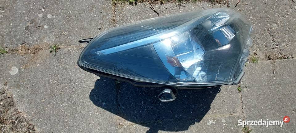 Toyota Yaris soczewka 2014 2017 lampa prawa Byków