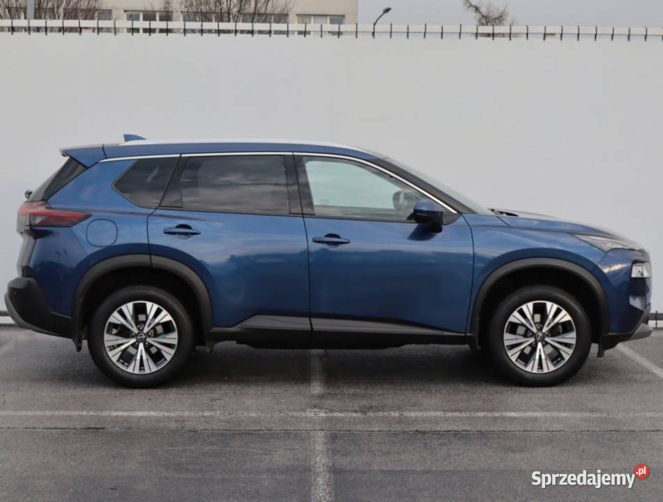 Nissan XTrail 15 VCT MHEV radio