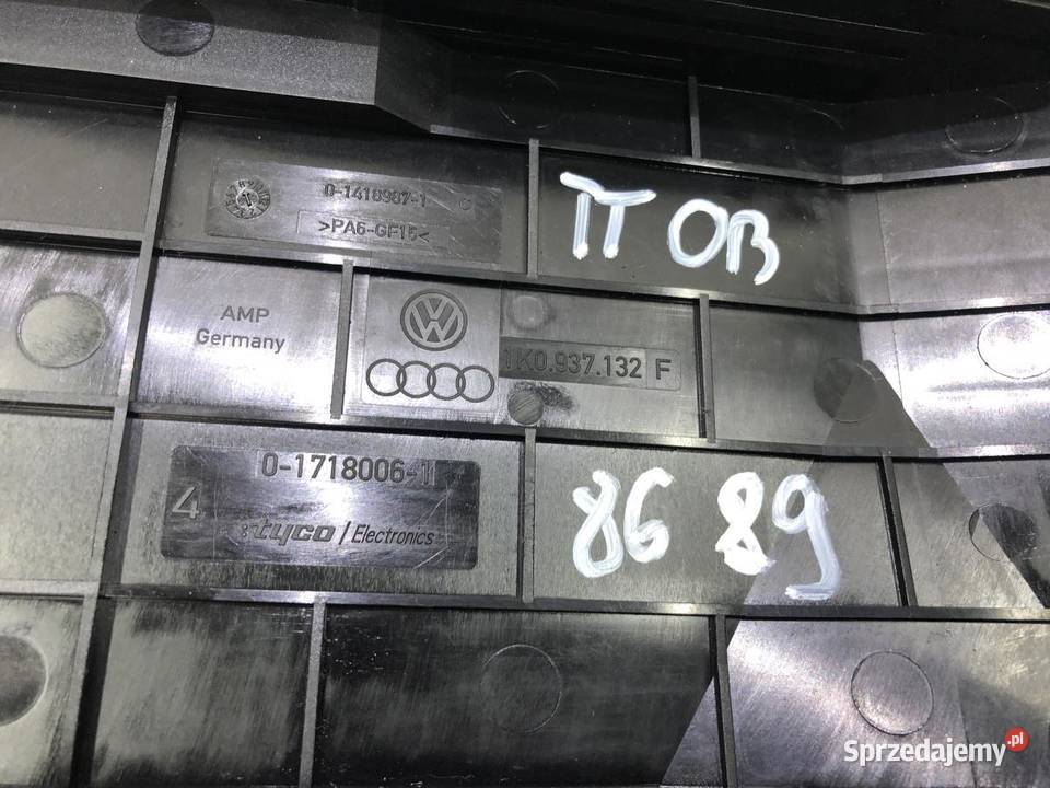 POKRYWA SKRZYNKI BEZPIECZNIKÓW AUDI TT wielkopolskie sprzedam