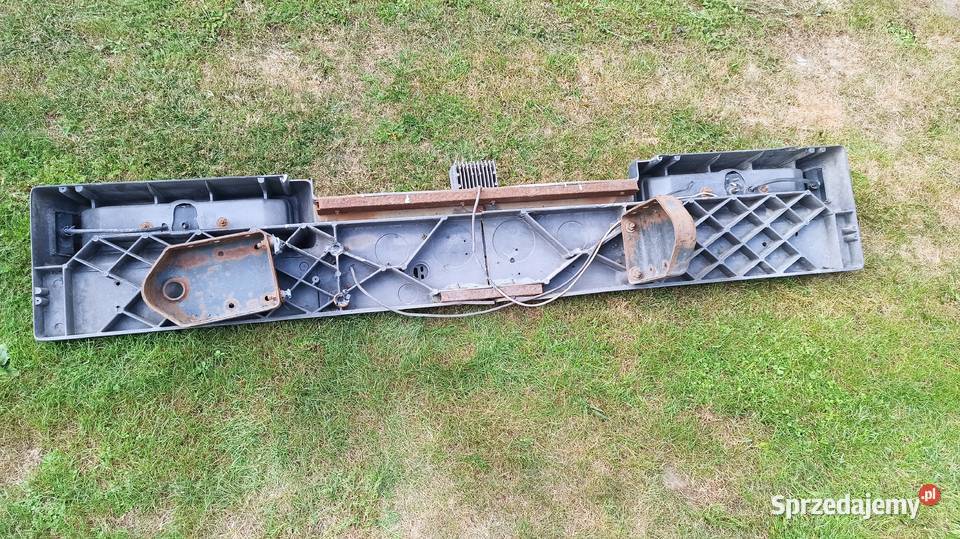 Belka świateł zderzak Mercedes przyczepa Renault dostawcze Rzeszów sprzedam