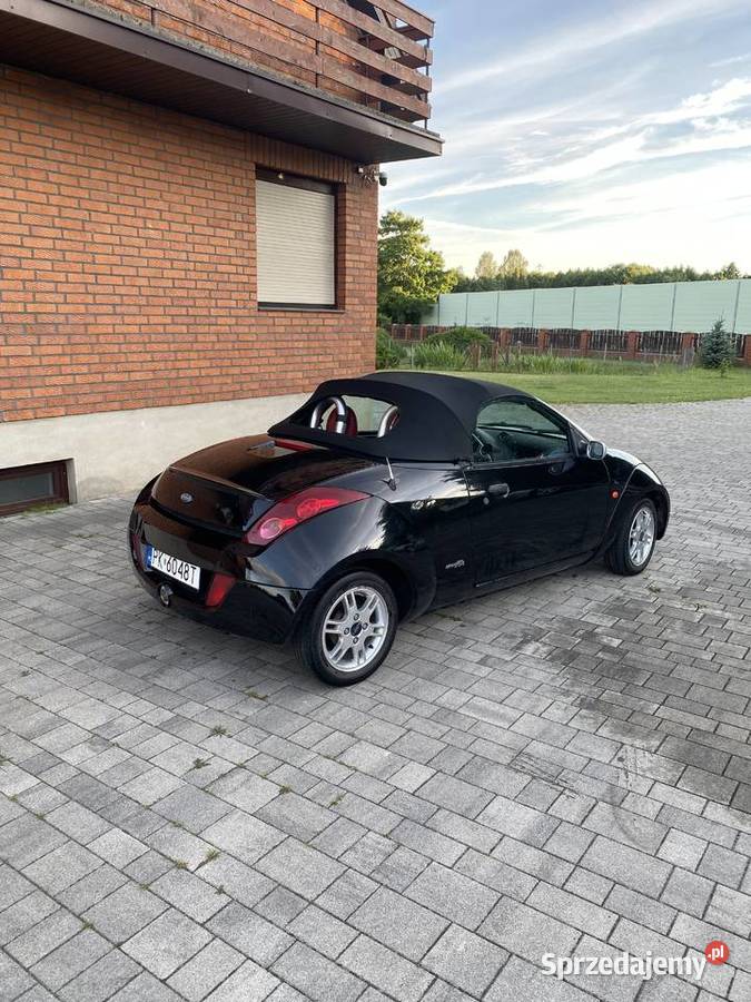 Ford street Ka Cabrio na lato