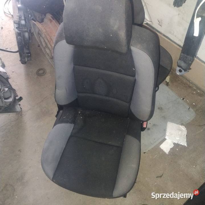 Części Peugeot 207 Samochody na części Krosno sprzedam