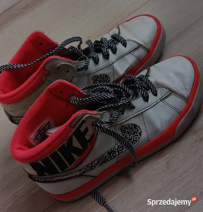 Nike buty 375