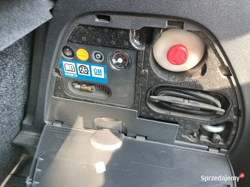 Opel Corsa D lift 14 Benz 2012 klima szary Kwidzyn sprzedam