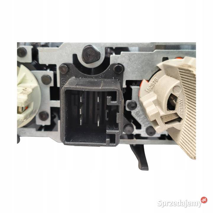 LAMPA LEWA Volvo V70 II XC70 20002005 tylna Chełm