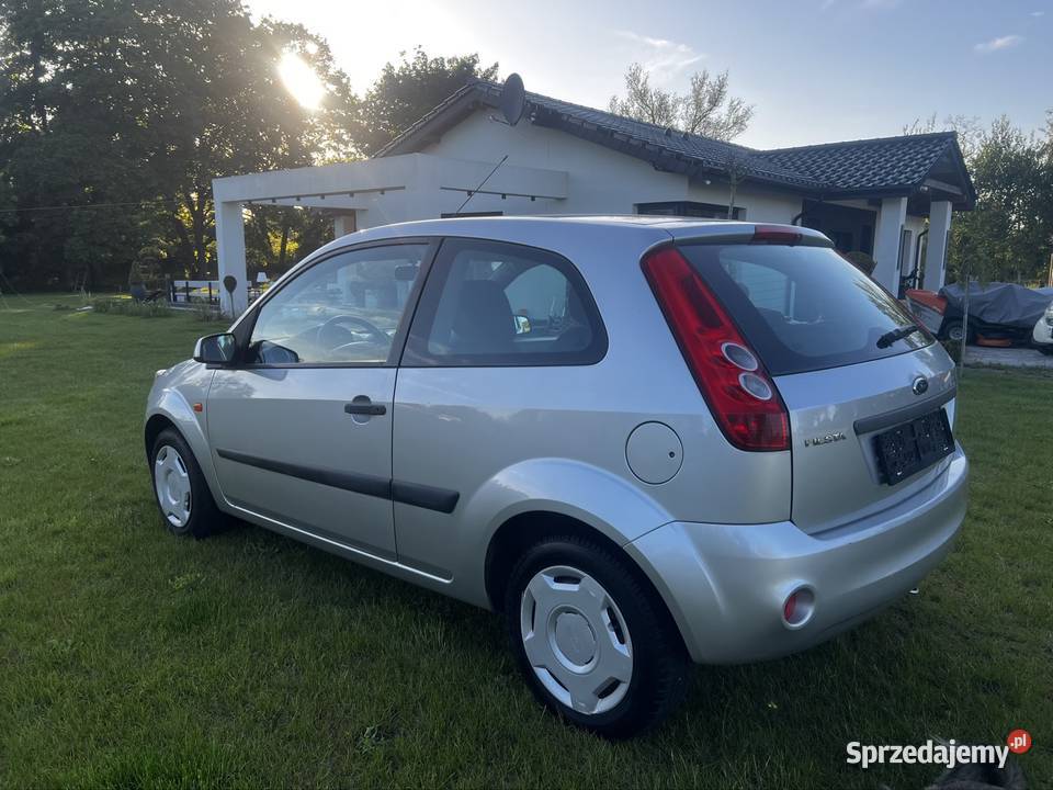 Ford fiesta 14 benzyna 2008 120 świeżo Rok produkcji 2008 Kobylnica