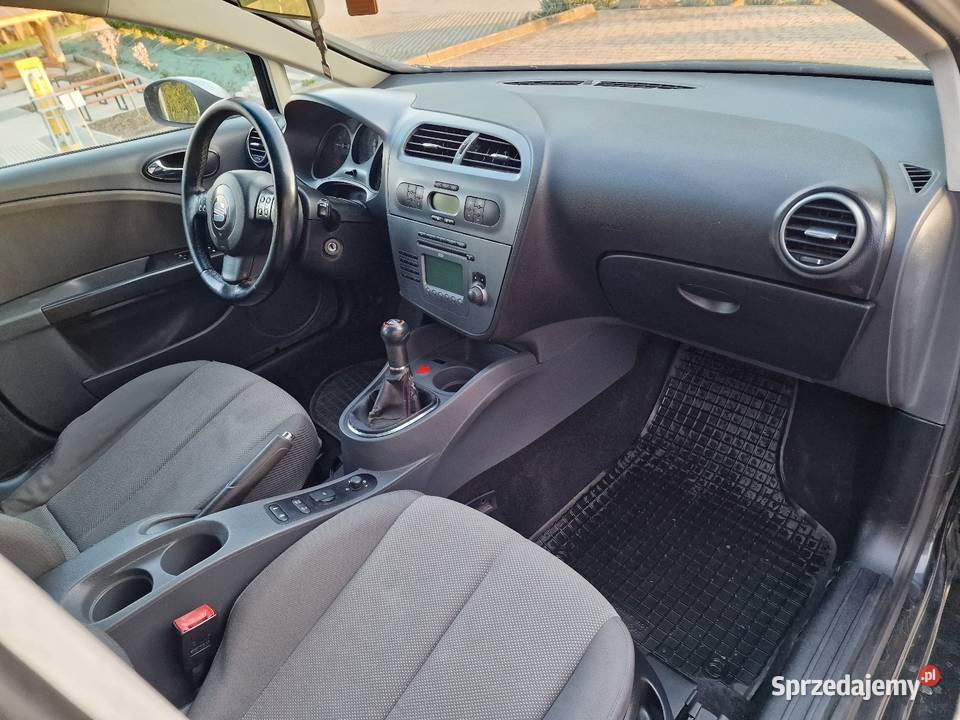 Seat Leon II 1P 19 TDI Niski przebiegAlufelgi 17 manualna Ryglice