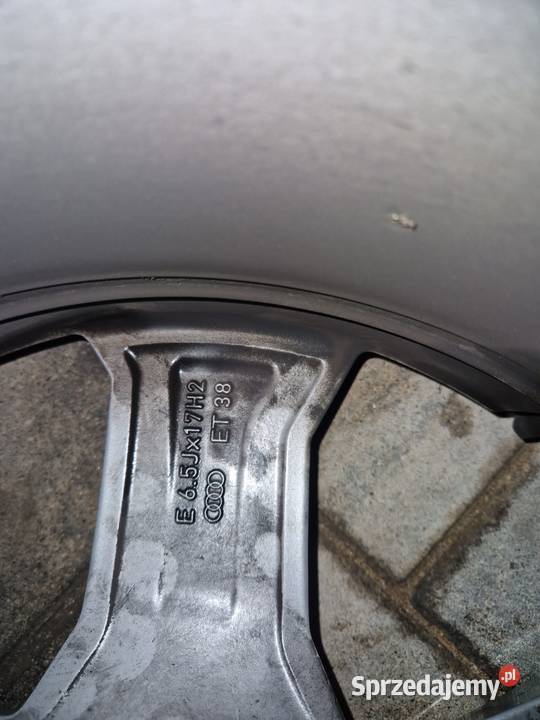 Opony zimowe z 2023r używane jeden sezon plus pomorskie