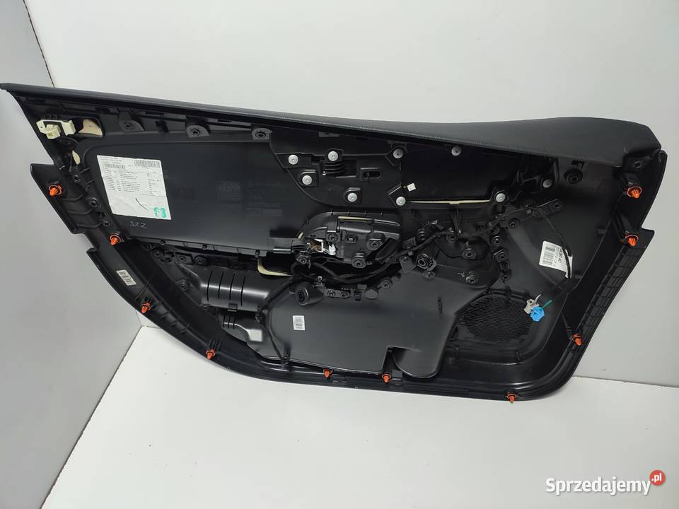 Kanapa tylna panele drzwi Mercedes w177 Zduny