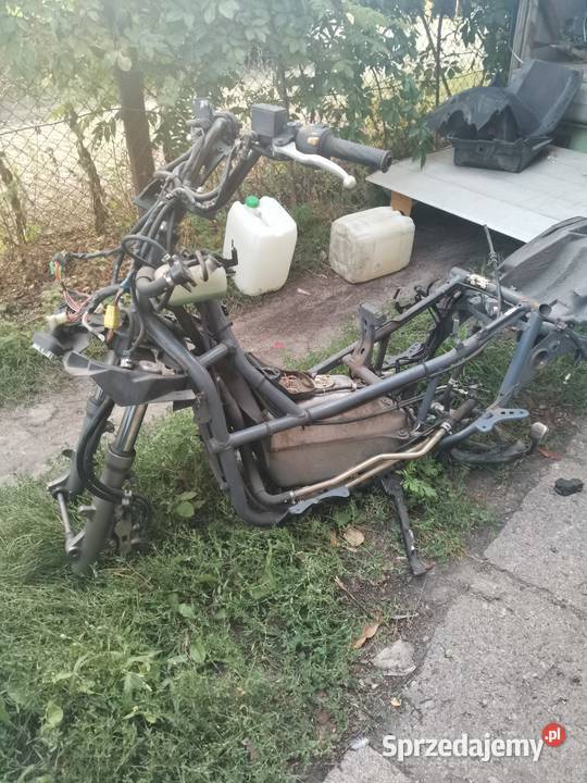 Pozostałości Burgman 250 400 chłodnica pompa mazowieckie Mińsk Mazowiecki