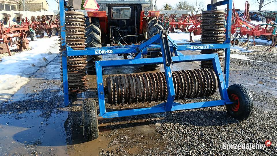 Wały dalbo na kołach 4m 45 pierścien Nowa Karczma