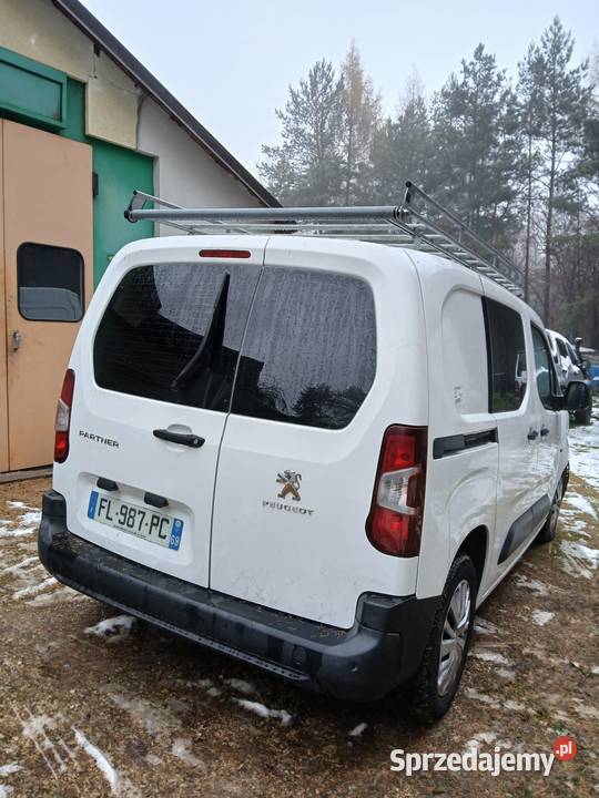Peugeot Partner lekko uszkodzony klima navi mały Peugeot śląskie Częstochowa