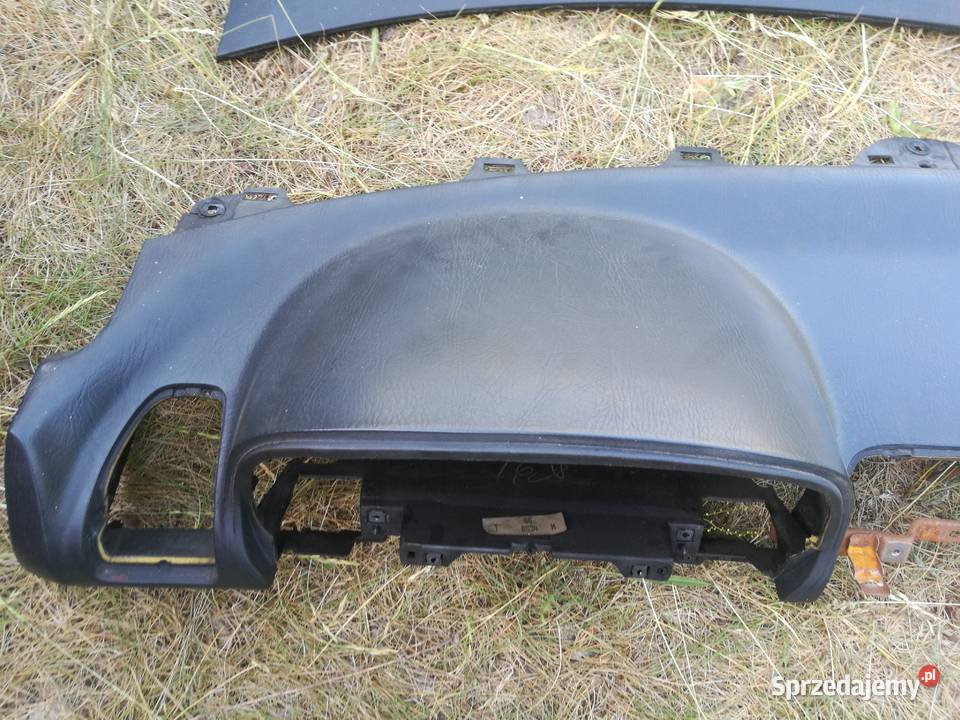 Deska rozdzielcza Mazda 323F 96r Wyposażenie wnętrza Biłgoraj