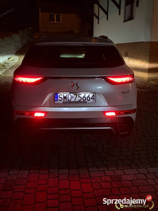 DS 7 Crossback 16 DS7 RIVOLI 225 Bogate benzyna Rogów