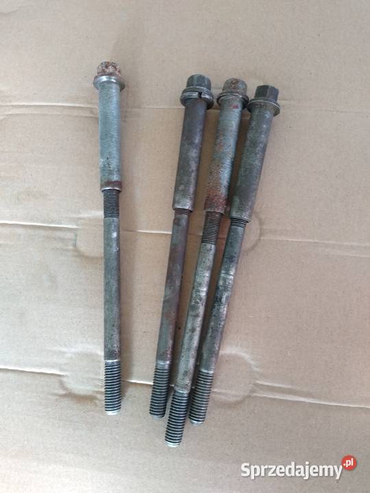 Junak m10 m07 szpilki silnik głowica zestaw