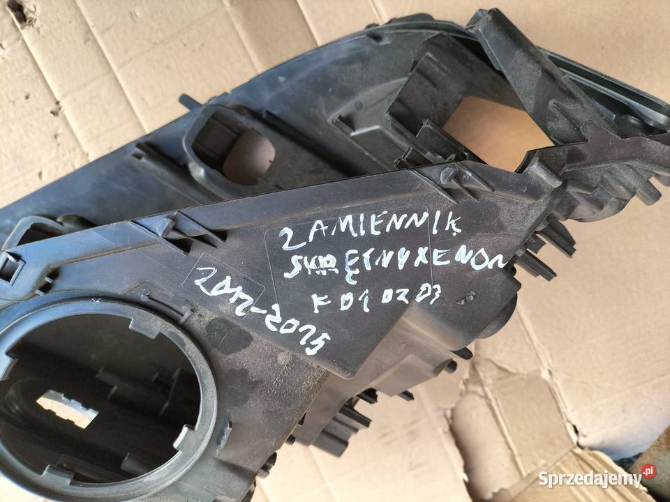 BMW Seria 7 F01 F02 LIFT Obudowa Wkład Lampy osobowe Części montażowe