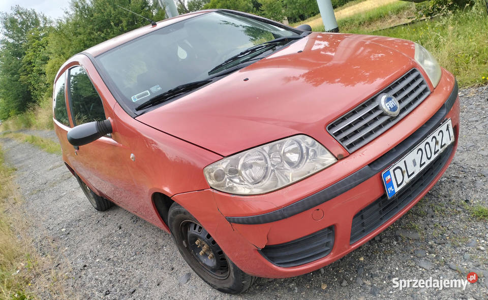 Fiat Punto facefiltingu 2004 z polskiego salonu dolnośląskie Legnica