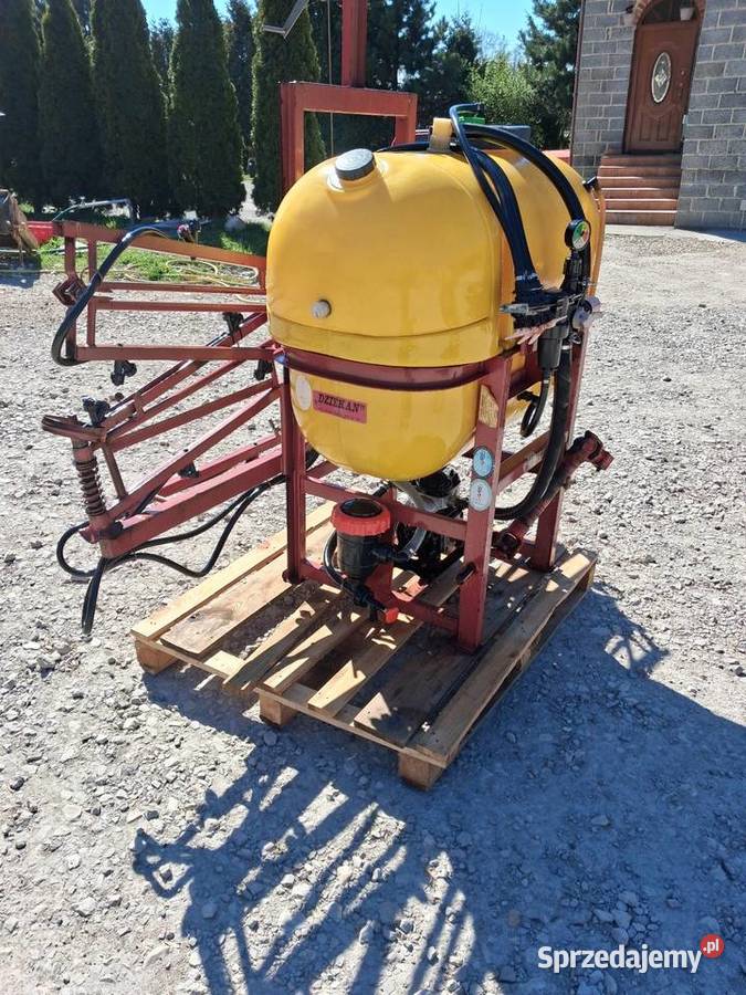 Opryskiwacz 300l 10m Miechów sprzedam