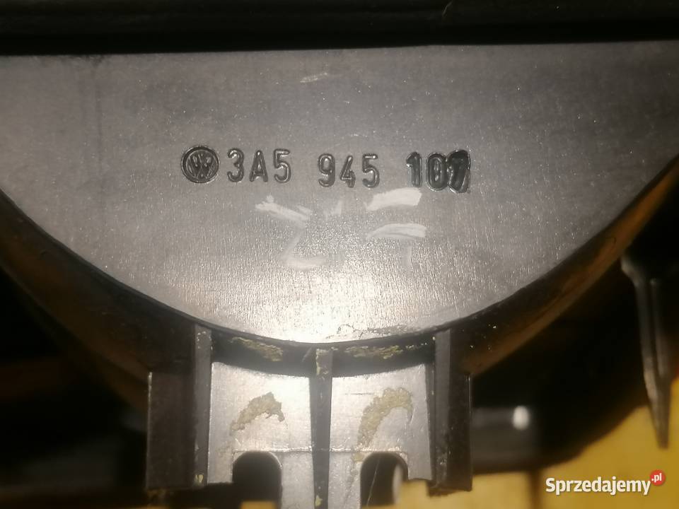 lampa tył lewa sedan z klapy 3A5945107 VW Passat Piotrków Trybunalski