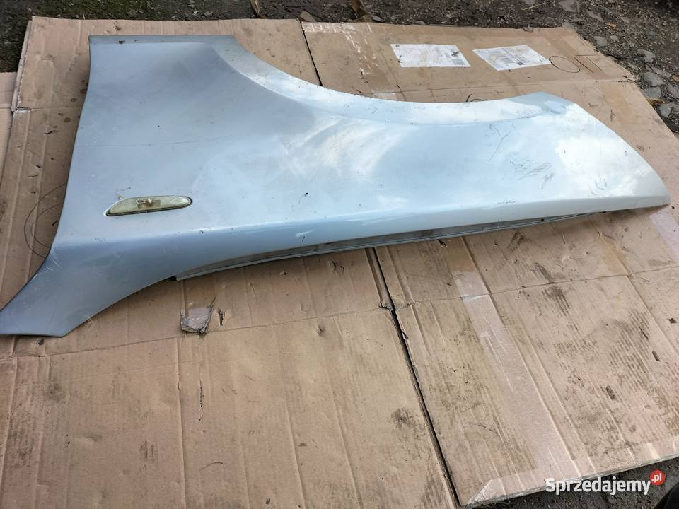 BMW 1 E87 BŁOTNIK LEWY PRZÓD SIWY lubelskie Kamień-Kolonia