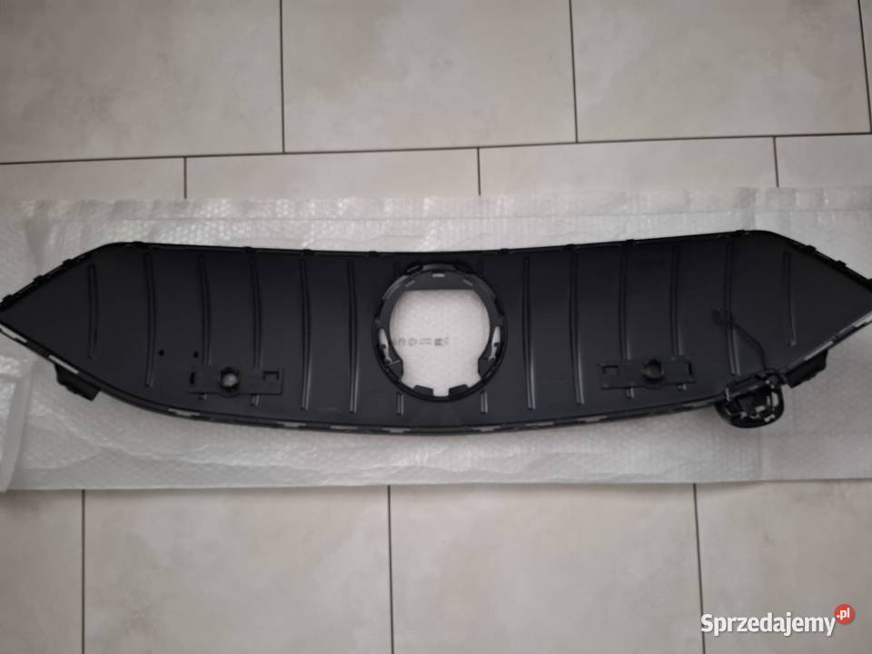 Grill atrapa chłodnicy krata przód Mercedes EQS wielkopolskie Suchy Las sprzedam