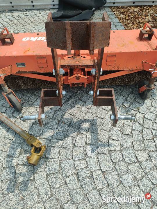 Traktorek Kubota plus glebogryzarka zamiatarka Bronisław sprzedam