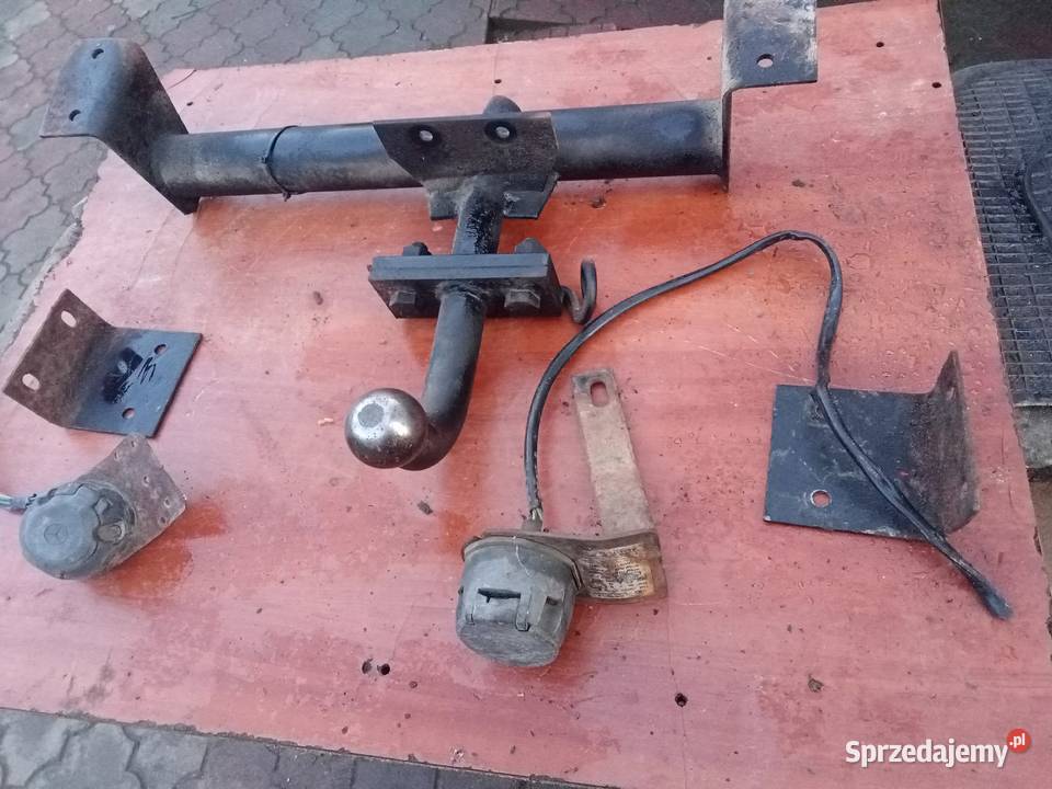 Polonez Caro Hak holowniczy osobowe sprzedam