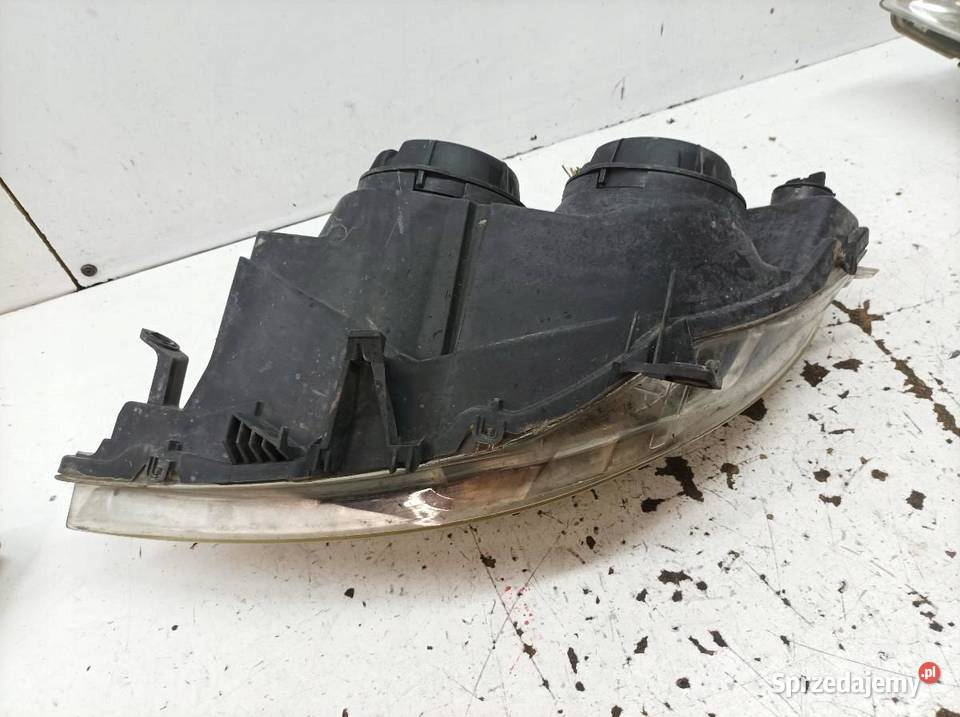 LAMPA PRZÓD PRAWA 9641615280 Peugeot 307 I