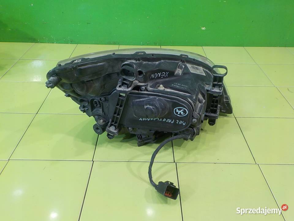 VOLVO S60 II V60 I 20 D 12r KOMBI XENON lampa Suków