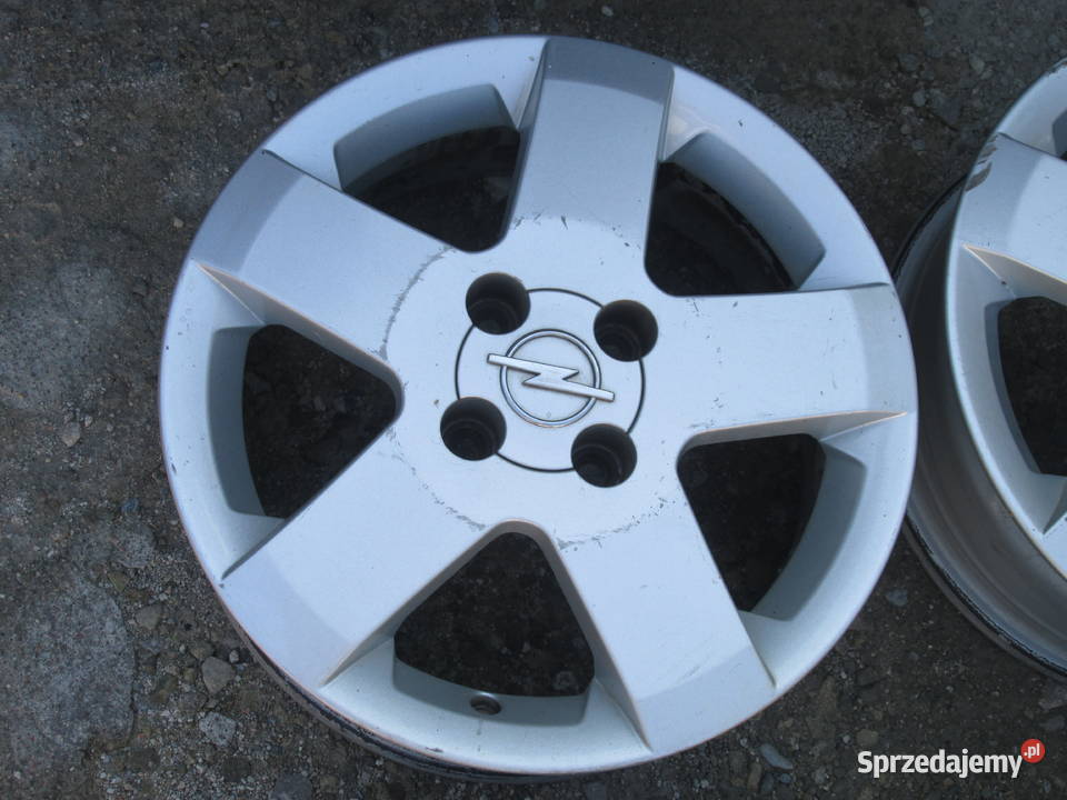 Felgi aluminiowe 4x100x15 Opel Tomaszów Lubelski