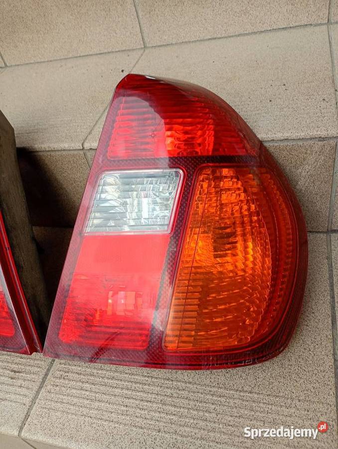 Renault Thalia Lampa Tylna Lewa Prawa Tył Lewy Liniewo