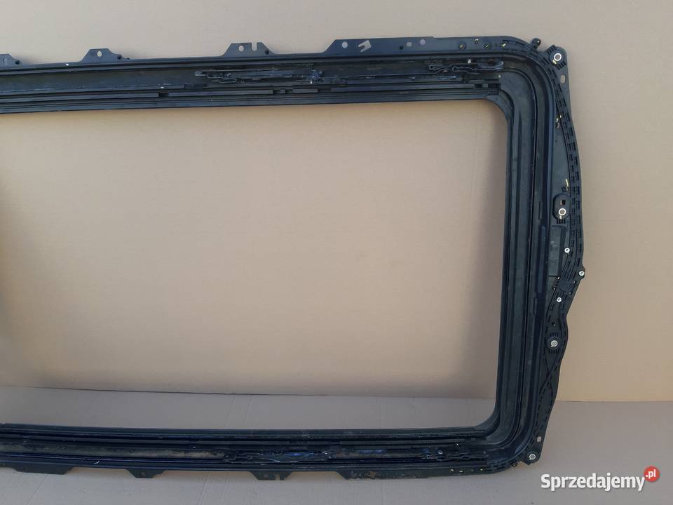 SKODA OCTAVIA III KOMBI RAMKA RAMA PANORAMY Trzciel