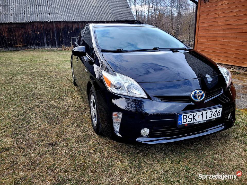 Sprzedam Toyotę Prius 3 lift 2015 automatyczna