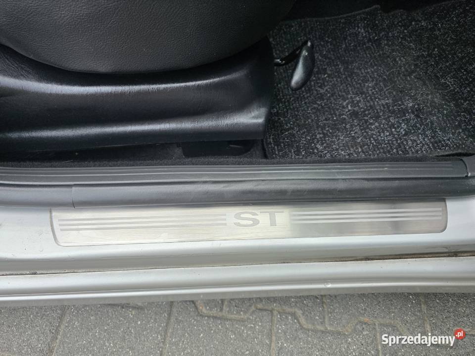 Ford Focus ST170 kombi 20 benzyna ze Szwajcarii