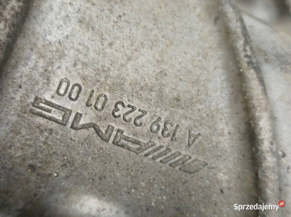 ŁAPA WSPORNIK 1392230100 20 CGI 45 AMG osobowe