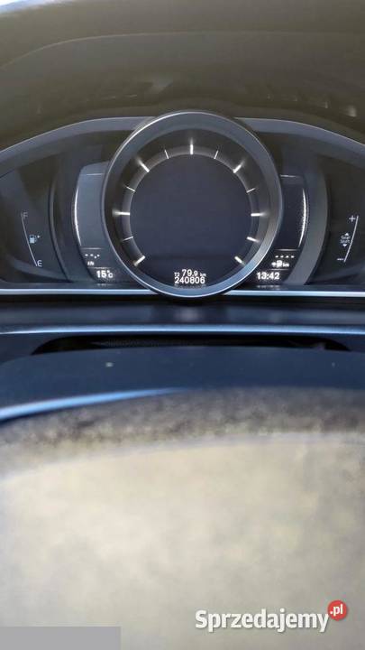 Volvo V40 20 diesel 150 2017r Oszczędny i