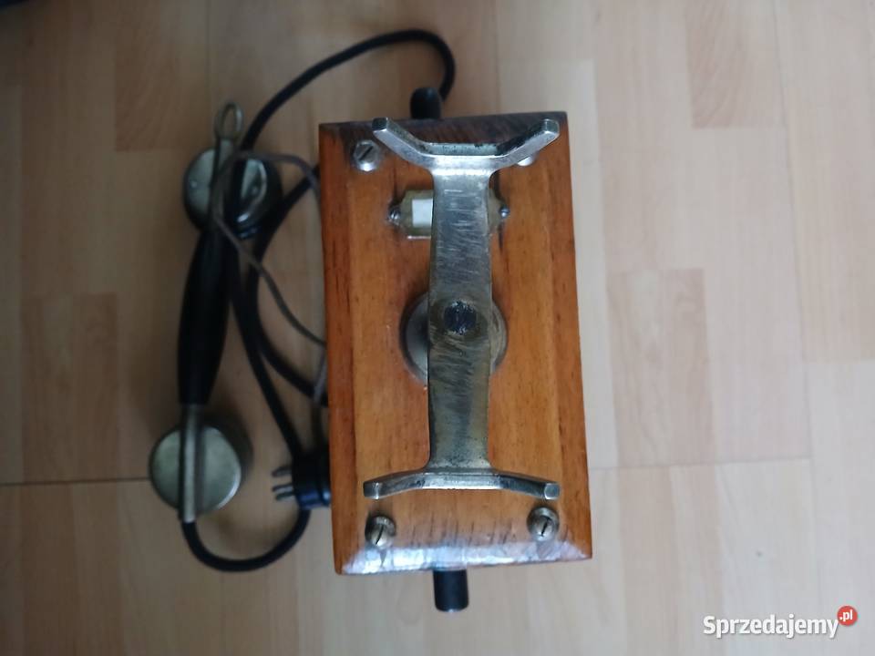 Stary telefon na korbkę z lat 30 tych Telefony przewodowe Elektronika