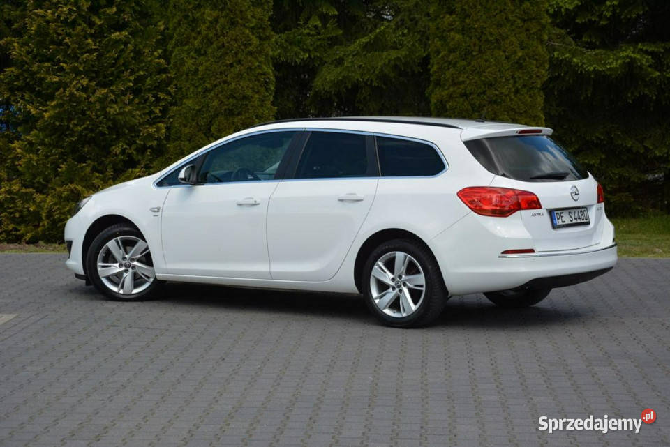 Opel Astra 14T140 Lift Ledy Duża Navi półskóry relingi dachowe Ostrów Mazowiecka sprzedam