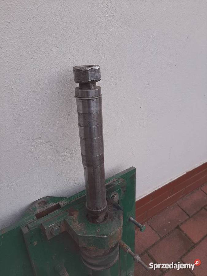 Wrzeciono frezarki dolnowrzecionowej Luboń