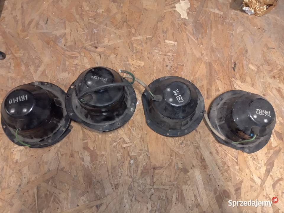 FSO Fiat 125P obudowy miski przednich lamp Części samochodowe Strzegom