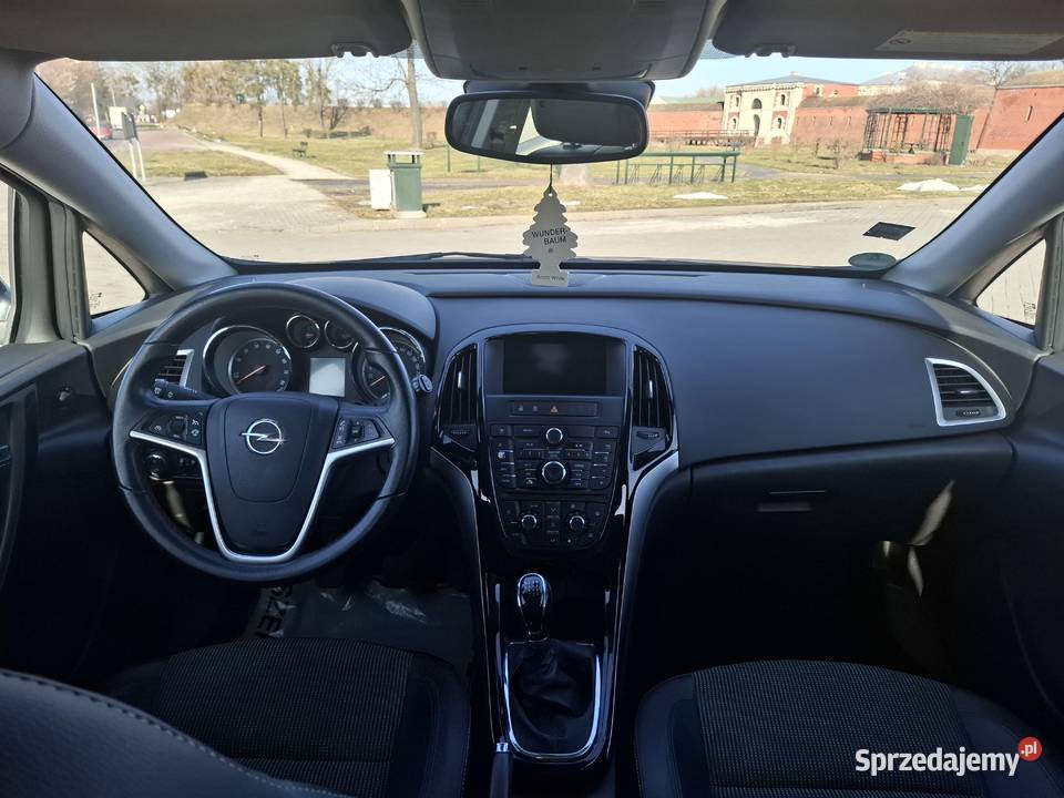 Opel Astra Cosmo 2015 14 Turbo 140 serwis ASO Zamość