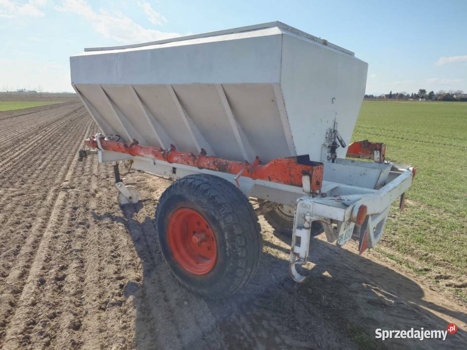 Rozsiewacz Wapna nie Amazone nieuszkodzony Rozsiewacze nawozów Korfantów sprzedam