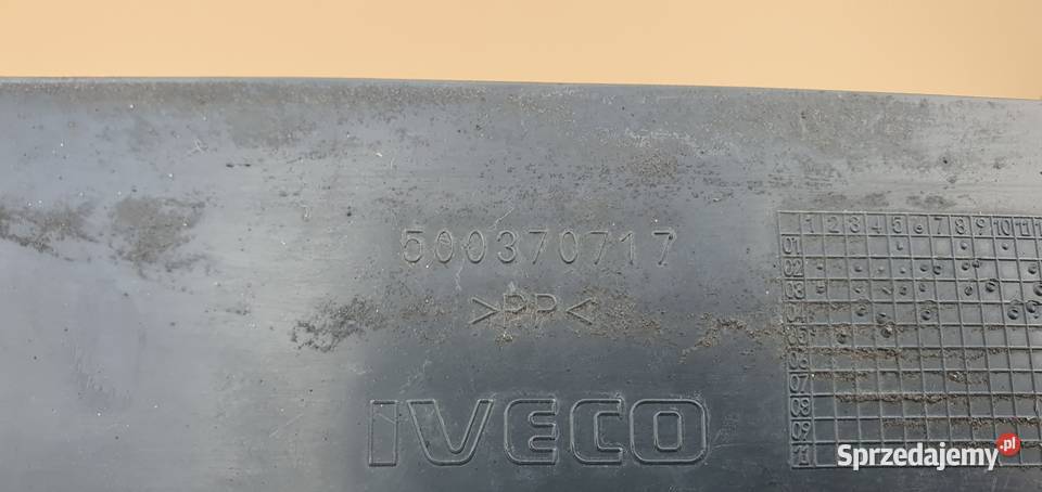 IVECO STRALIS OSŁONA NADKOLA MASKOWNICA LEWA Bieleń
