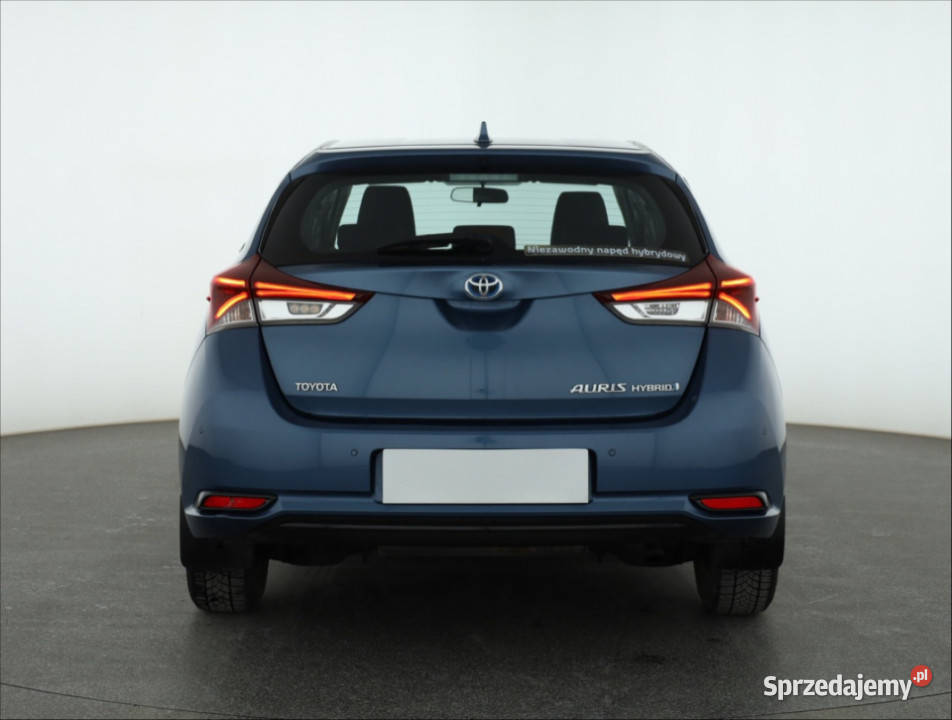 Toyota Auris Hybrid Rok produkcji 2015 Auris Piaseczno